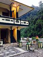 Indra Valley Inn Bukit Lawang