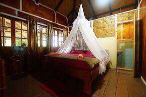 Indra Valley Inn Bukit Lawang