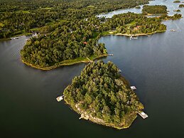Marholmen Stugor