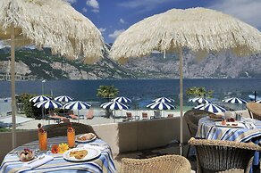 Hotel Castello Lake Front