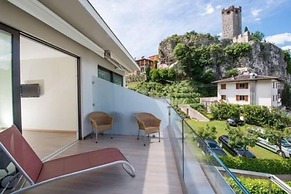 Hotel Castello Lake Front