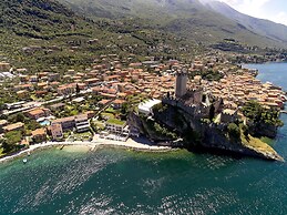 Hotel Castello Lake Front