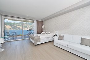 Hotel Castello Lake Front