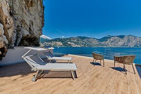 Hotel Castello Lake Front