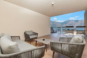 Hotel Castello Lake Front