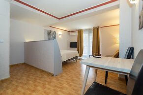 Unique Hotel Apartments