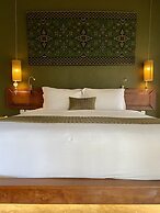 Karmagali Boutique Suites (Adults Only) & Private villas (families)