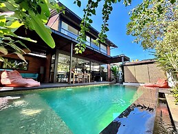 Karmagali Boutique Suites (Adults Only) & Private villas (families)