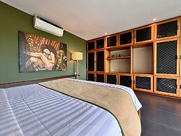 Karmagali Boutique Suites (Adults Only) & Private villas (families)