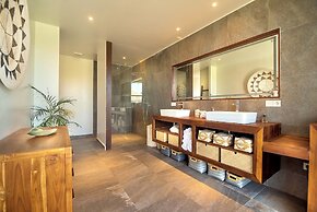 Karmagali Boutique Suites (Adults Only) & Private villas (families)