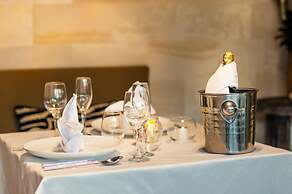 Karmagali Boutique Suites (Adults Only) & Private villas (families)