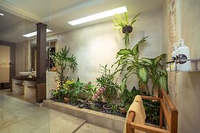 Karmagali Boutique Suites (Adults Only) & Private villas (families)