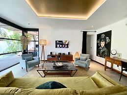 Karmagali Boutique Suites (Adults Only) & Private villas (families)