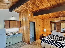 Pembina River Inn