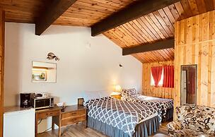 Pembina River Inn