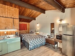 Pembina River Inn