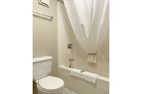 Paris Inn and Suites