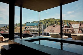 Roomers Baden-Baden, Autograph Collection