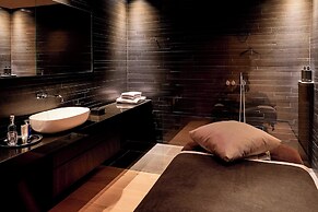 Roomers Baden-Baden, Autograph Collection