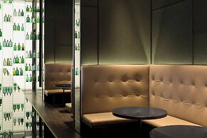 Roomers Baden-Baden, Autograph Collection