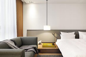 Roomers Baden-Baden, Autograph Collection