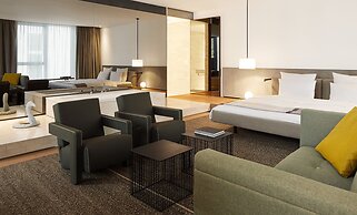 Roomers Baden-Baden, Autograph Collection