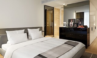 Roomers Baden-Baden, Autograph Collection