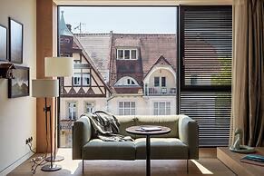 Roomers Baden-Baden, Autograph Collection