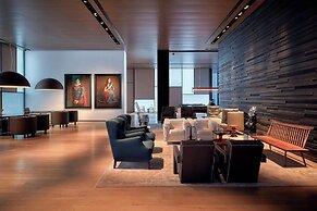 Roomers Baden-Baden, Autograph Collection