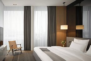 Roomers Baden-Baden, Autograph Collection