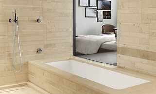 Roomers Baden-Baden, Autograph Collection