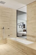 Roomers Baden-Baden, Autograph Collection