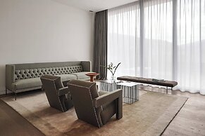 Roomers Baden-Baden, Autograph Collection