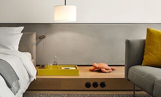 Roomers Baden-Baden, Autograph Collection