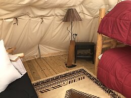 Boulder Creek Lodge - Campsite