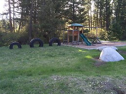 Boulder Creek Lodge - Campsite