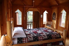 Boulder Creek Lodge - Campsite