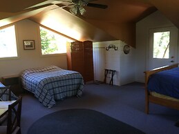 Boulder Creek Lodge - Campsite