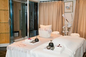 The Manoah Boutique Hotel