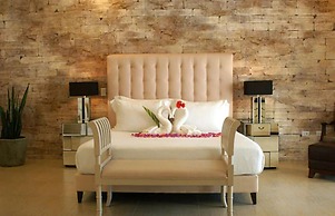 The Manoah Boutique Hotel