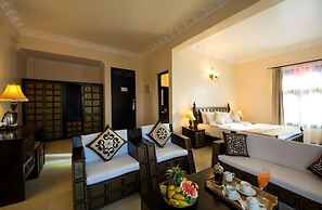 Golden Tulip Stonetown Boutique