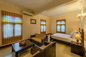 Golden Tulip Stonetown Boutique