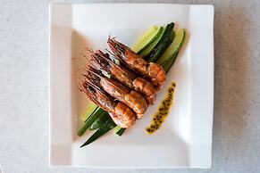 Golden Tulip Stonetown Boutique