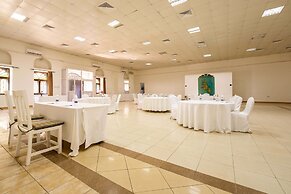 Golden Tulip Stonetown Boutique