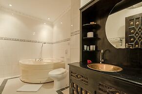 Golden Tulip Stonetown Boutique