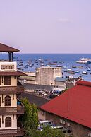 Golden Tulip Stonetown Boutique