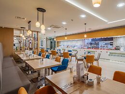 Holiday Inn Antalya - Lara by IHG