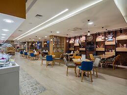 Holiday Inn Antalya - Lara by IHG