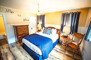 River Ridge Cottages