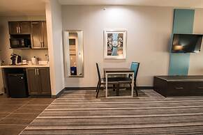 Holiday Inn Express & Suites Houston - Hobby Airport Area by IHG